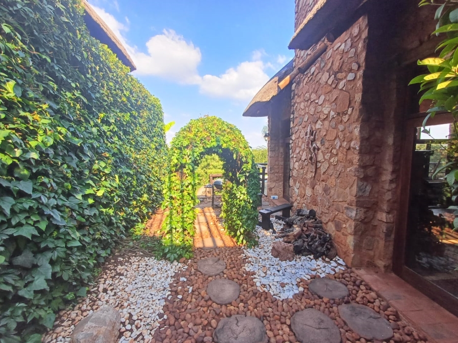 3 Bedroom Property for Sale in Kosmos North West